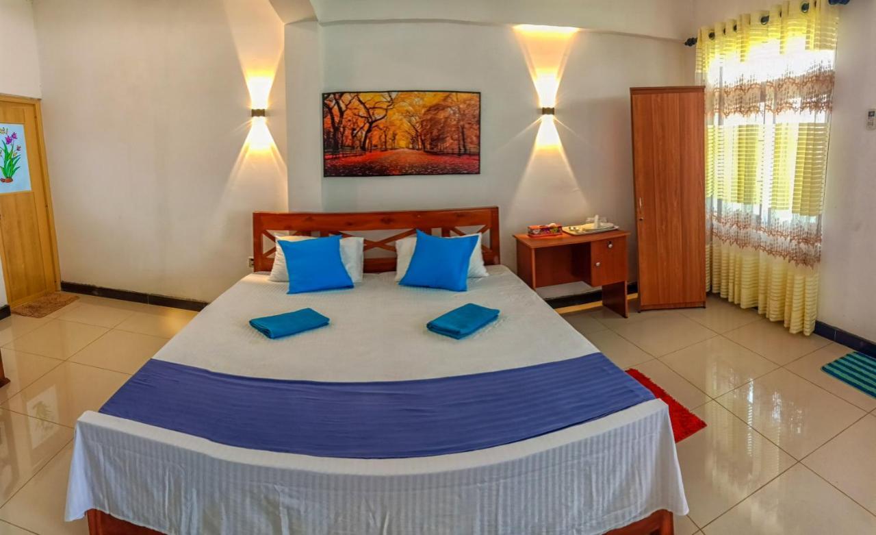 Ayomal Beach Paradise Kurunduwatta Екстериор снимка